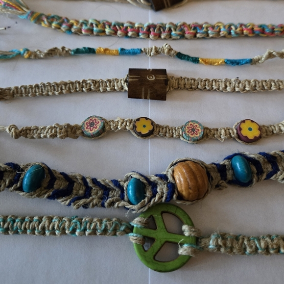 Hemp Bracelets Lot Of 15 Colorful Beaded - Picture 6 of 7
